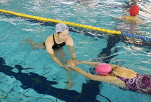 プールはじめてスイム
